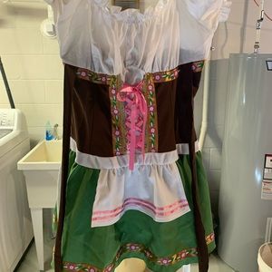 Beer Maid Costume, XL.